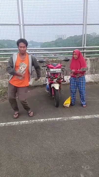 Keren nada telolet basuri ku takut mamaku marah #busmania #teloletbasuri #basurihorn #teloletviral
