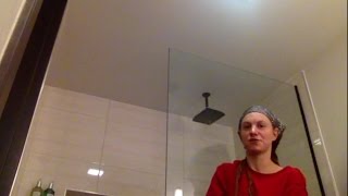 Adrienne Floreen wants to spend the night in a hotel room - Hotel Azura in Santa Rosa, CA (2016)