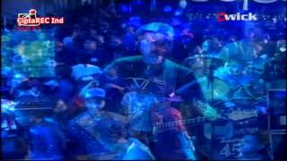 Iwan Fals - serdadu [O.A.M live konser]
