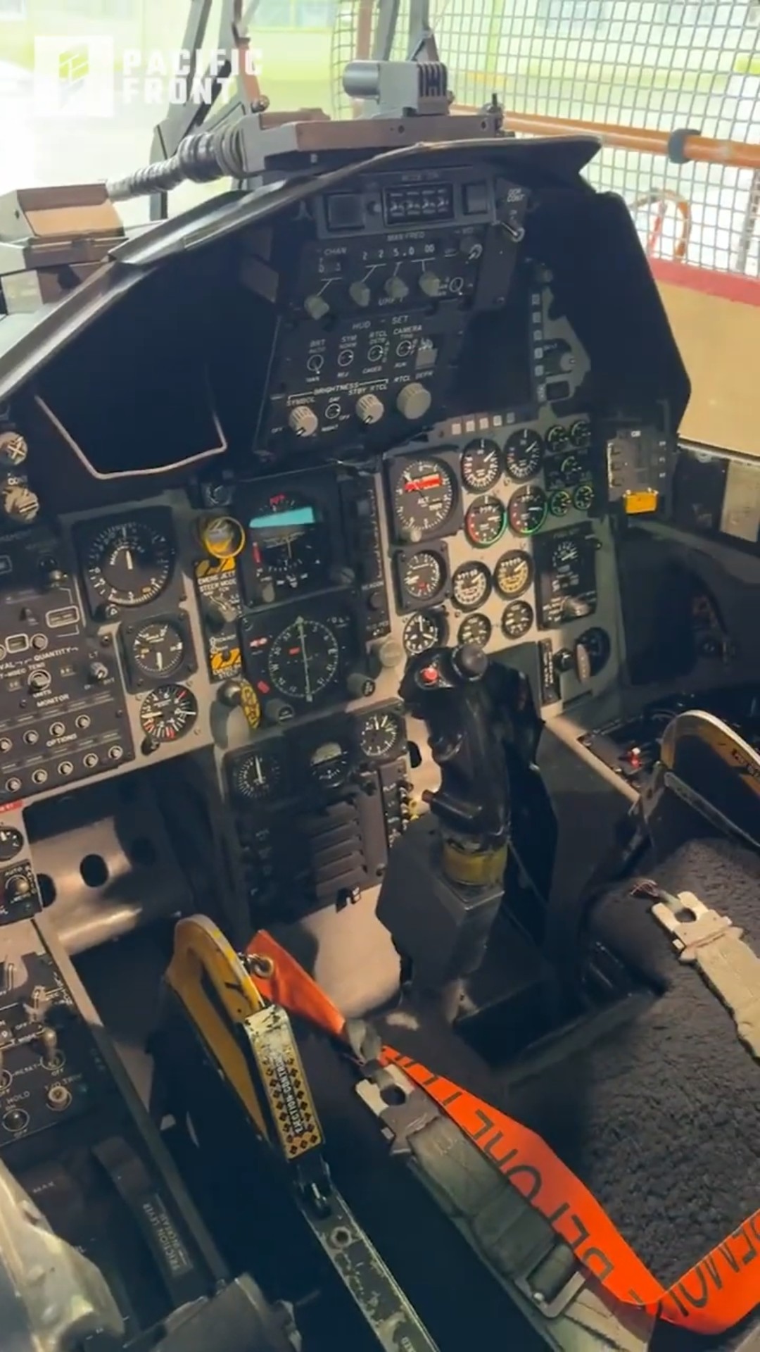 Japan's F-15J Cockpit! 🇯🇵🔥 #f15j #fighterjet #jasdf - YouTube