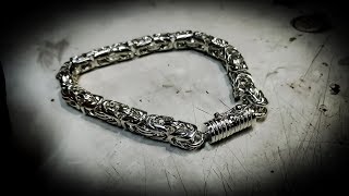 Manufacturer of bracelet Byzantine weave and lock to it