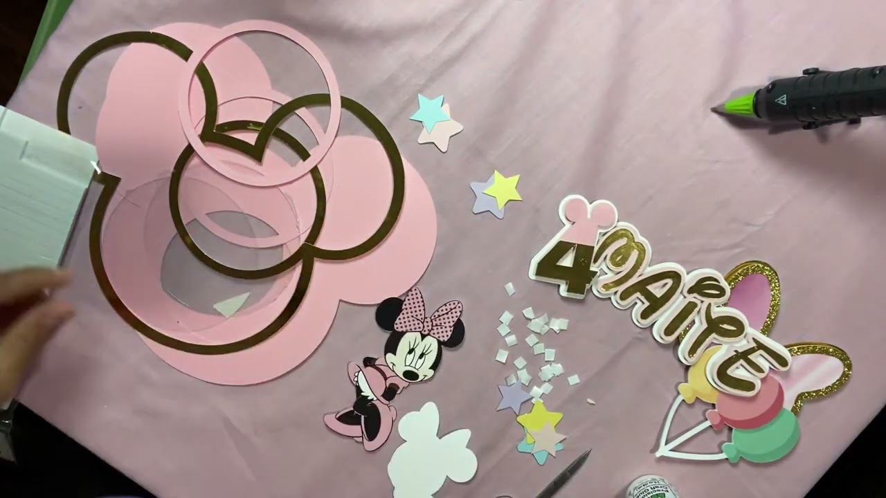 Cake topper Minnie Mouse con shaker.