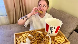 МУКБАНГ, ОСТРЫЕ КРЫЛЬЯ KFC🍗КАРТОШКА ФРИ 🍟КУДА ЖЕ МЫ ПРОПАЛИ???