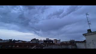 Preludio de tormenta en Torrefiel. Valencia