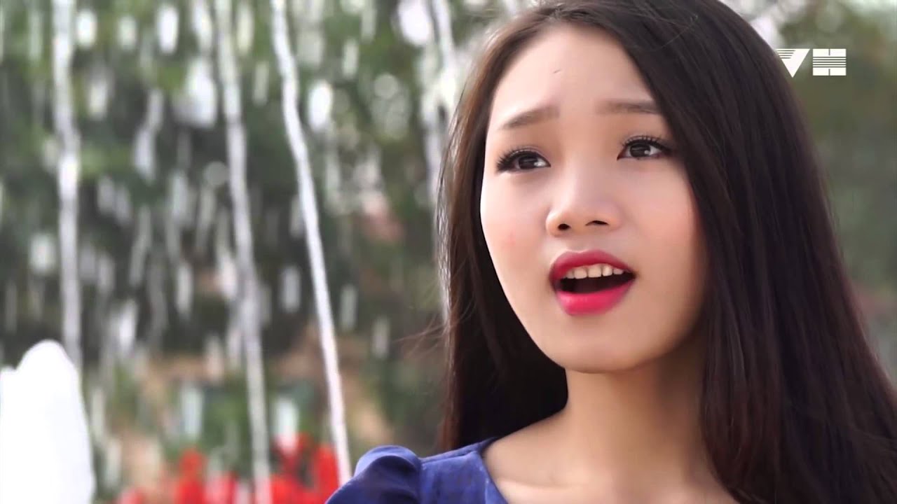 Mua nho Ca si Phuong Mai - YouTube
