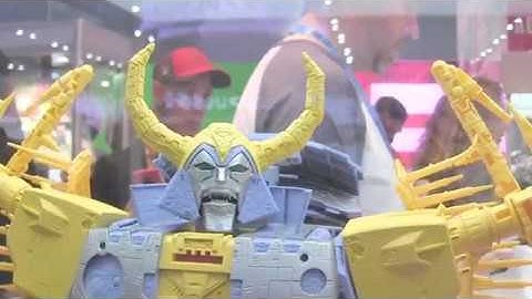 SDCC 2019 HUGE UNICRON! By Hasbro Pulse - Transformers @ San Diego Comic Con