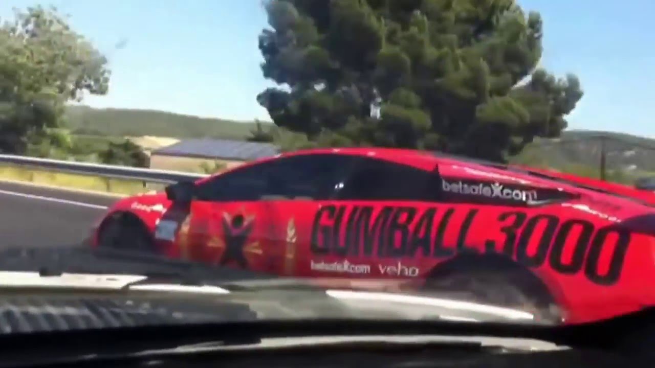 Supra vs lamborghini