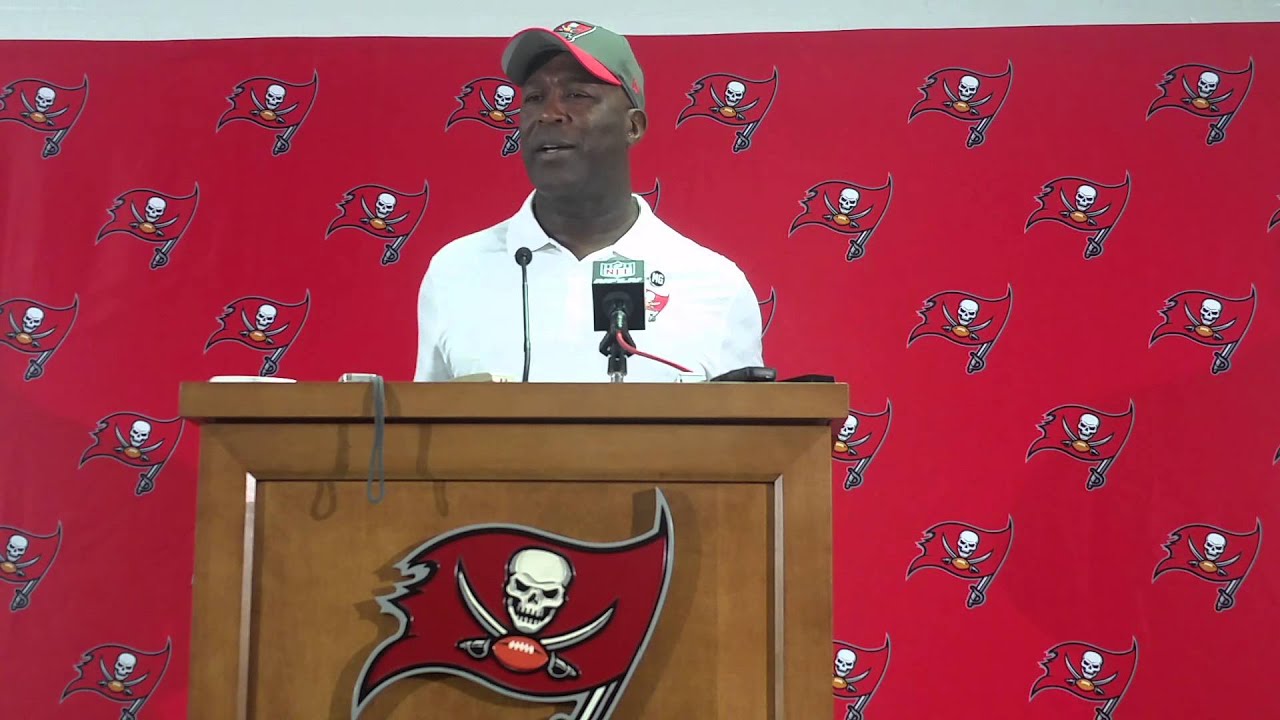nfl news Tampa Bay Buccaneers Coach Lovie Smith On Having 12 Guys On Field