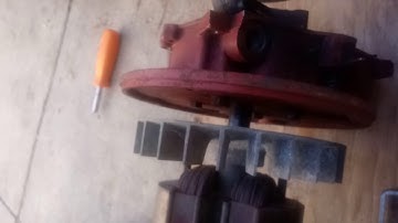 Removing generator armature from tapered shaft