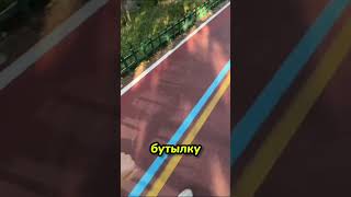 Вот как нужно пить на бегу #бег #спорт #технологии