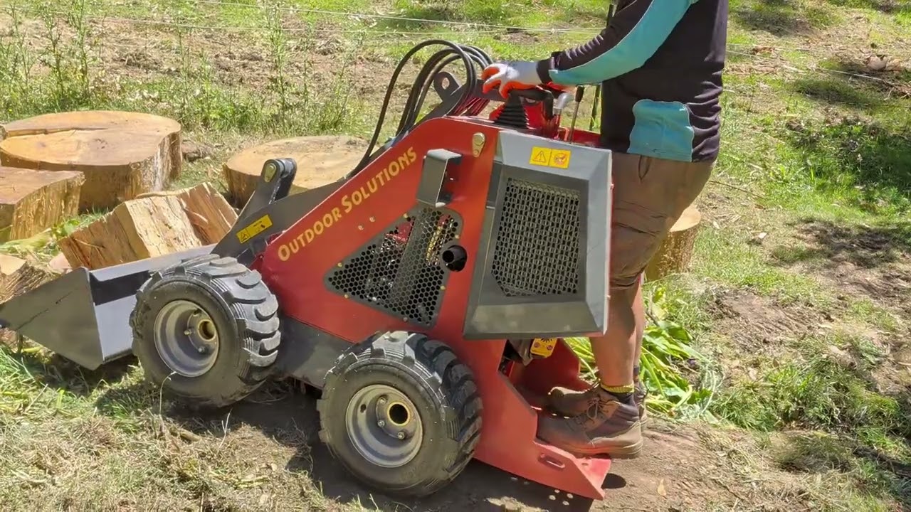 Splitting wood with V1000 Skid Steer Loader and DRT320 mini loader
