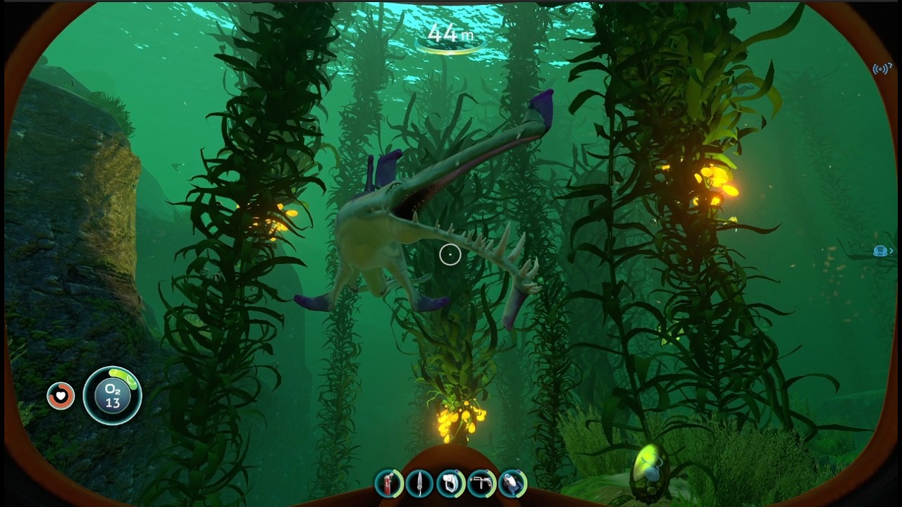 Playing subnautica with THALASSOPHOBIA.....
