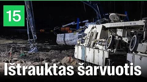 Iš arti: parodė iš pelkės ištrauktą šarvuotį