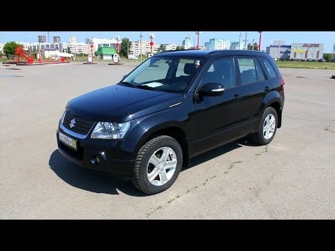 2011 Suzuki Grand Vitara. Start Up, Engine, and In Depth Tour.