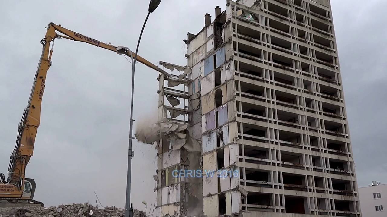 UCKANGE DÉMOLITION LA TOUR DES TILLEULS C'EST FINI !!!