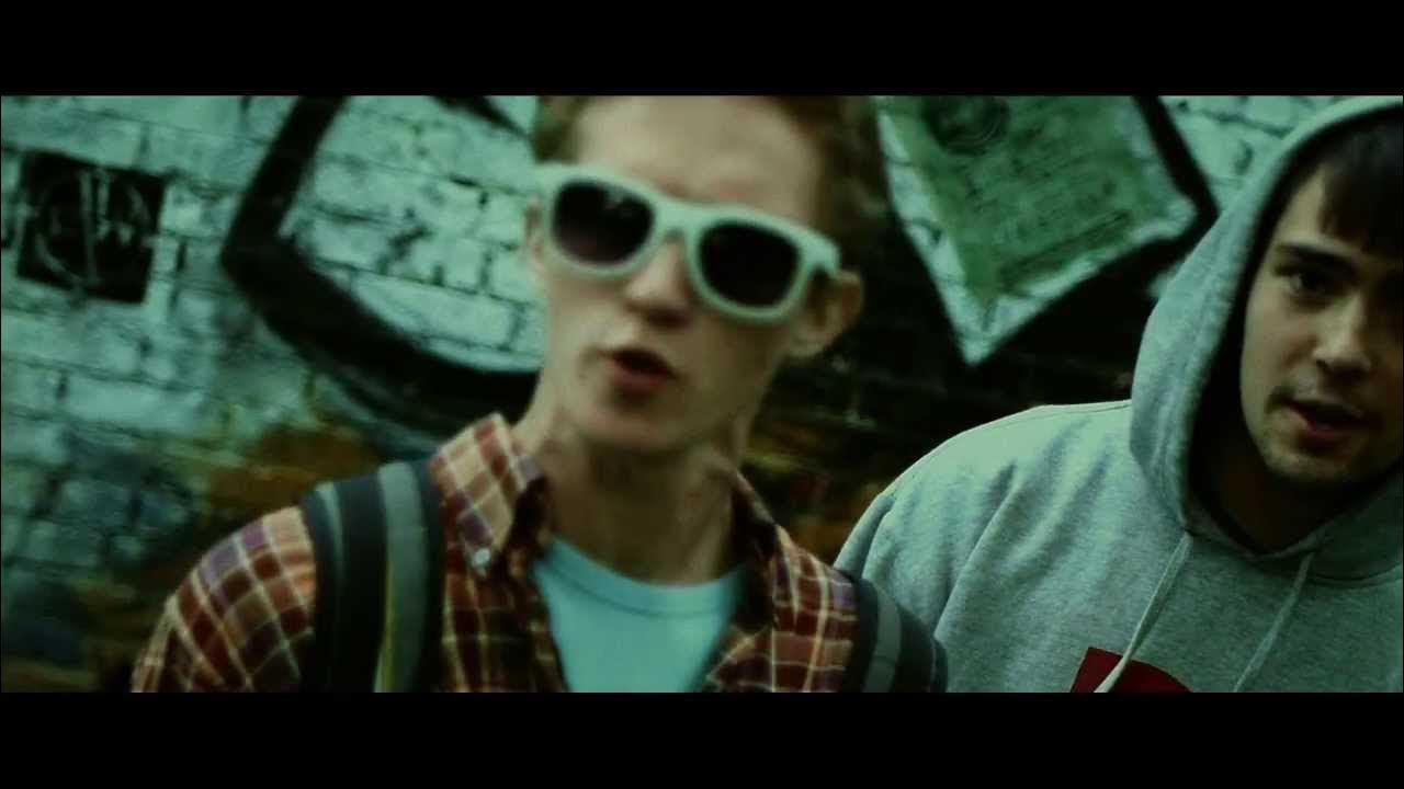 Следующую на 2 громче. Джей джей джей можно погромче сделать на английском.