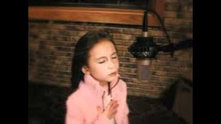 Blue Christmas - 7yr old  Rhema Marvanne - plz 