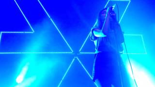 CHVRCHES - Tether LIVE @ Paradiso, Amsterdam (The Netherlands)