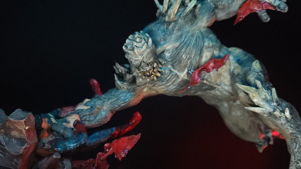 SUPERMAN VS DOOMSDAY | sculpture