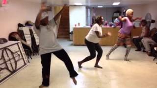 He Reigns- Kevin Levar