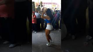 LOS VIDEOS DE CUMBIA MAS VIRALES Merenguero bailando Mi Pecado con edecan