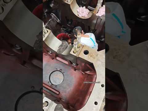 इतने बड़े इंजन को कैसे साफ़ किया जाता है🤯⚡ How to clean such a large engine🥶 #trending