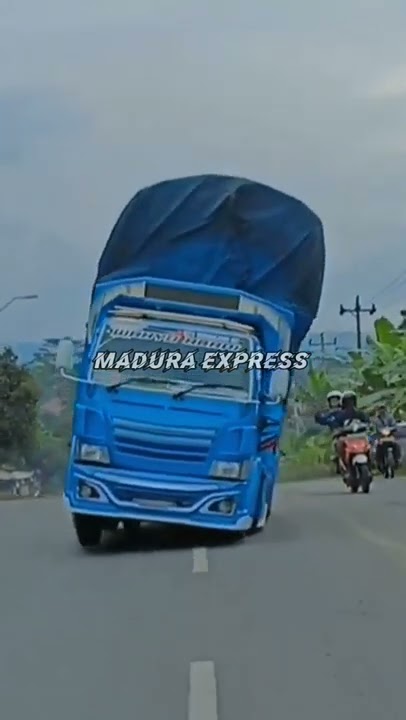 truk wahyu abadi 01 oleng parah