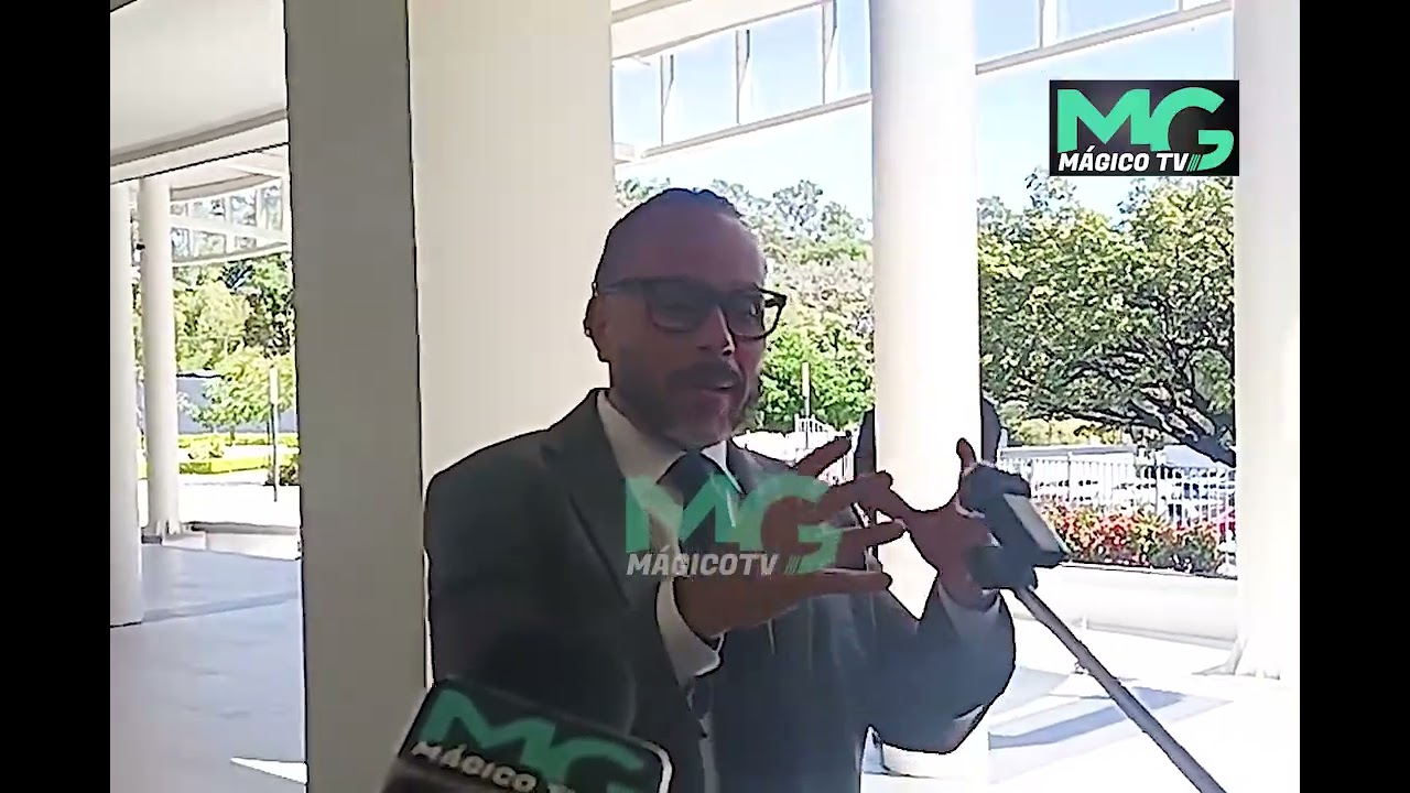 El presidente de la Asamblea Legislativa, Ernesto Castro brinda detalles sobre el tema de pensiones.