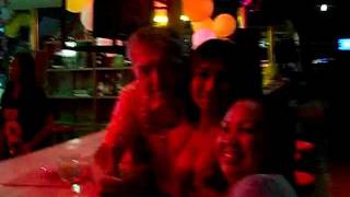 30-12-2011 Compleanno Del Mr Roberto Boss Del Bacionebar.com In Pattaya Thailandia 1.Avi