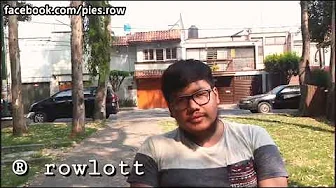 Le beso y huelo los pies a gordito.