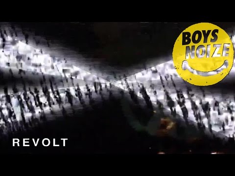 Putar Revolt - Boys Noize