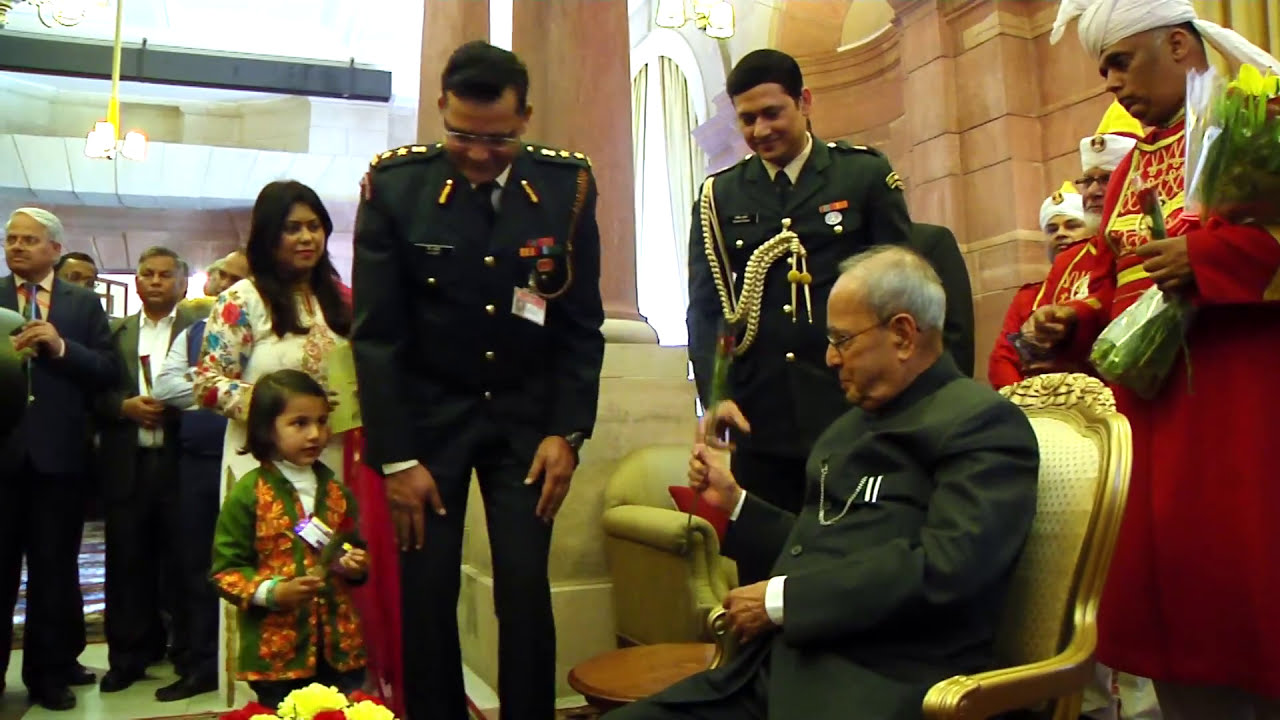 President Mukherjee receives Birthday Greetings from Officers and Staff of Rashtrapati Bhavan