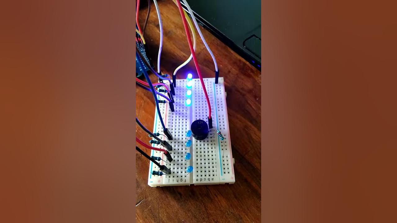 Sirena de policía con Arduino - YouTube