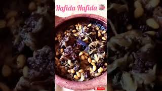 طاجين القدرة بالبصل والزبيب واللوزTagine with onions?, raisins and almonds