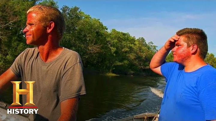 Swamp People: WILLIE'S SECRET WEAPON Hooks Big 'Ol...