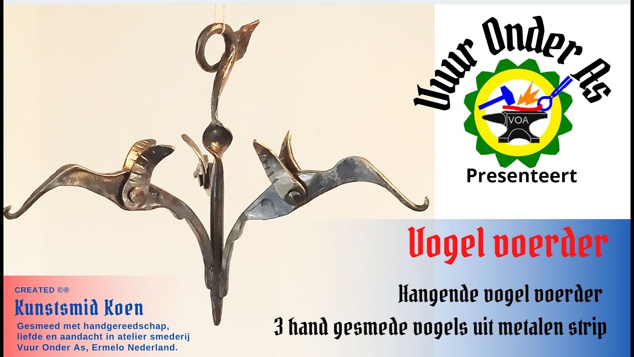 Hangende vogel voerder bestaande uit 3 hand gesmede metalen vogels gemaakt uit metalen strip