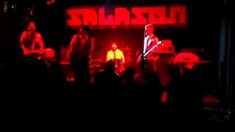 "Captain Ivory" live in Cangas (GravelRoad76)