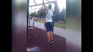 Street workout normal 360 pull ups.