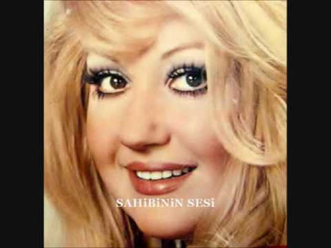 Gönül Akkor - Gönlümün şarkısını Gözlerinde Okurum