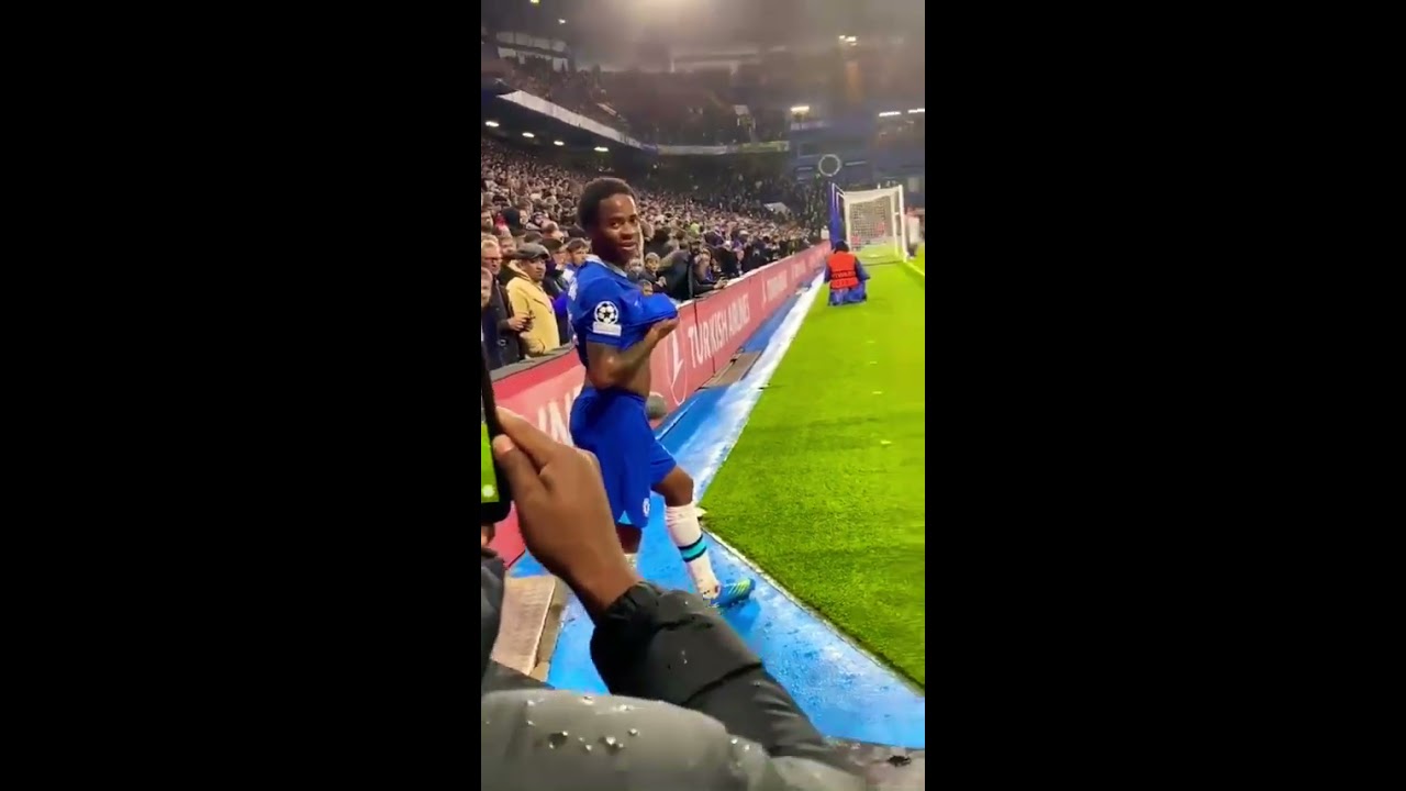 Sterling was at a loss for words while taking a corner  ifnnews  sterling  raheemsterling  chelsea