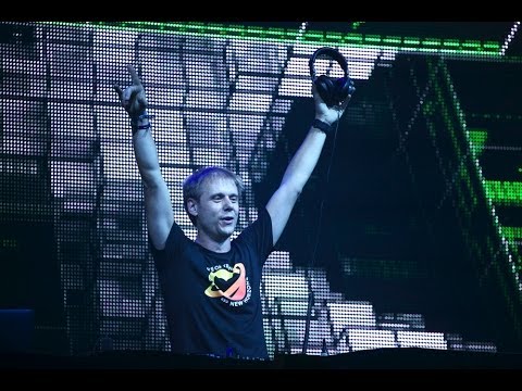 Armin van Buuren - Ping Pong (Live @ A State Of Trance 650 Utrecht)