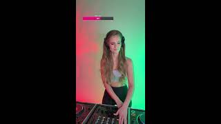 Download Lagu Keep Calm And Listen Keitz MP3