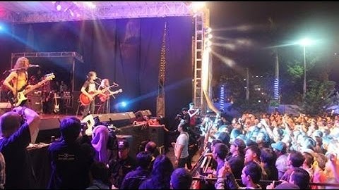 BoomeranG - suara Jalanan (Live @ Surabaya,5 OCT 2013)