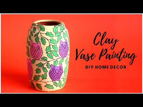 clay-vase-painting-|-quirky-home-decor-diy