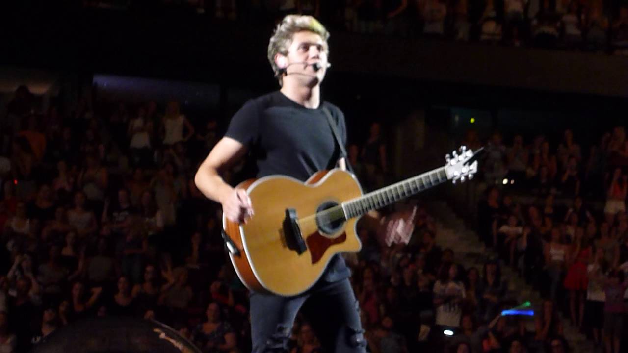 Niall talking - 1D OTRA tour - Ottawa