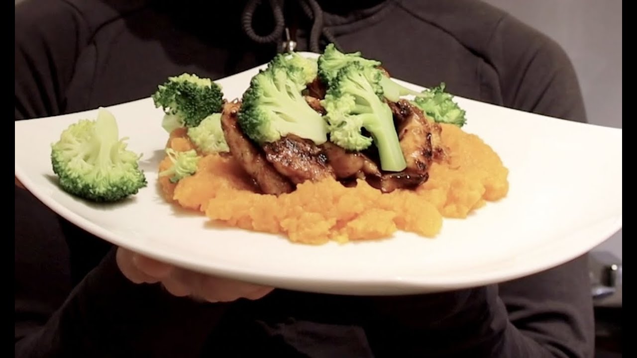 STRONGBODY - BBQ Kylling med søtpotetmos