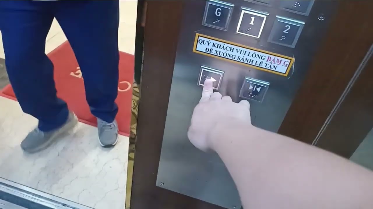 пассажирский лифт V=1 м-с, Q=800, 1150 кг (4302), лифты ThyssenKrupp в Muong Thanh Cua Lo отель (1)