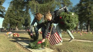 Fallen heroes who 'gave the ultimate sacrifice' honored in Clovis wreath ceremony