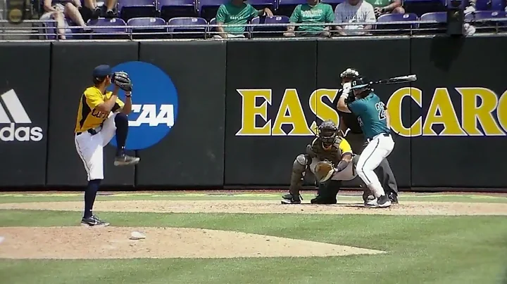 Coastal Carolina's Chris Rowan Jr hits home run vs...