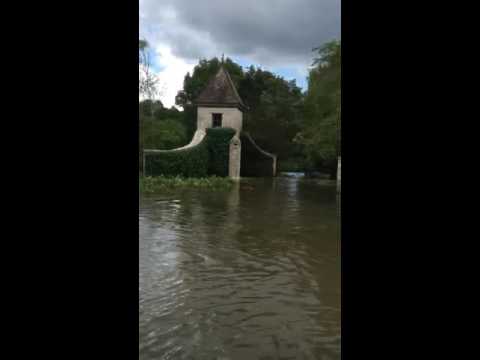 Louisiana Flood Footage 8/15/16 - Complete, Inc.